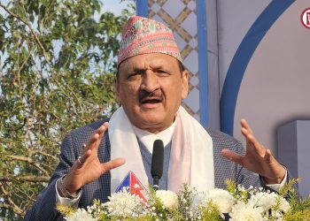 अर्थतन्त्रले गति लिँदै छ, देश खत्तम छ भनेर गीत नगाऊँ – अर्थमन्त्री महत