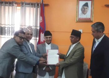 गण्डकीको मुख्यमन्त्रीमा एमालेका खगराज अधिकारीको दाबी पेस