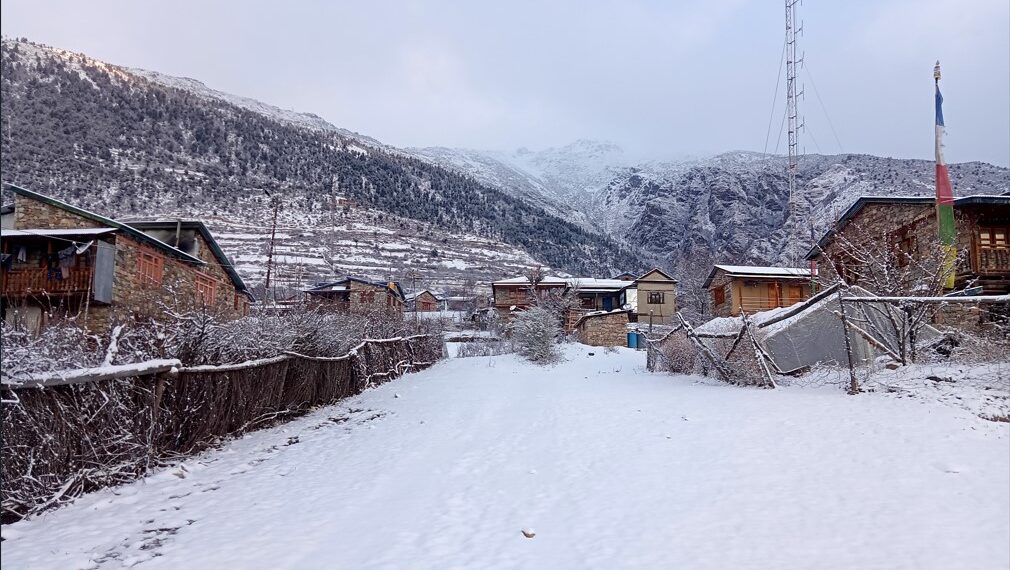 जुम्लाका ९० हजार नागरिक स्वास्थ्य बीमामा आबद्ध