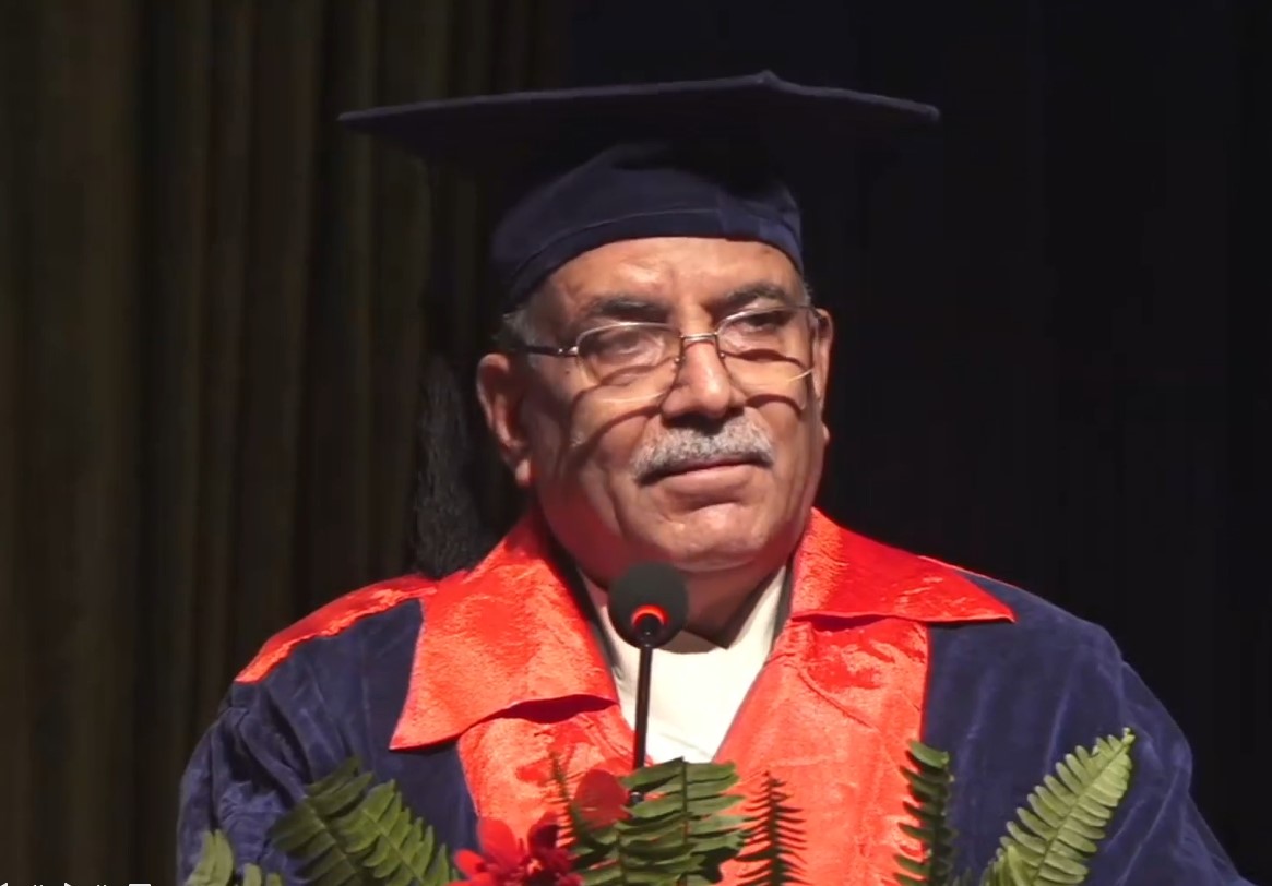 समृद्धिका लागि दृढतापूर्वक अगाडि बढ्नुको विकल्प छैन : प्रचण्ड