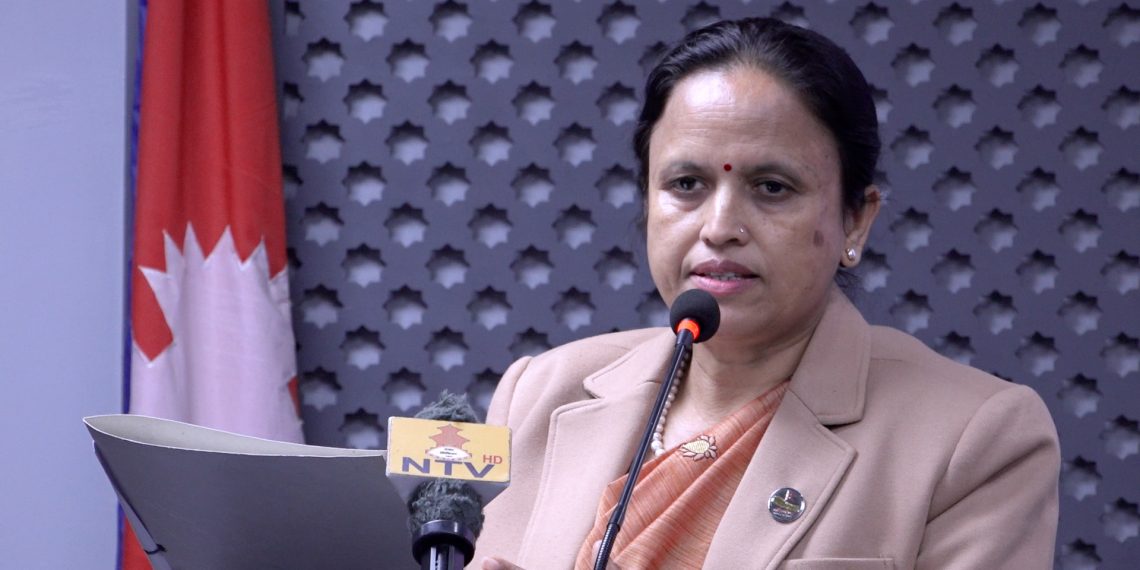 १०० रुपैयाँ दरका १० हजार स्मारिका सिक्का छापिने