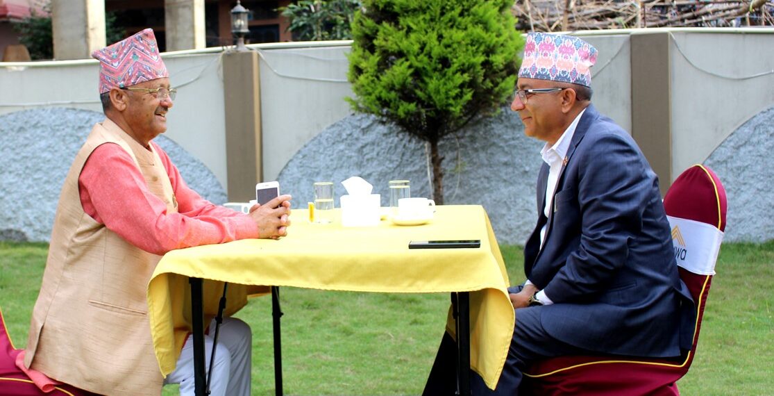 प्रदेश प्रमुख शर्मा र नगर प्रमुख आचार्यबीच भेटवार्ता