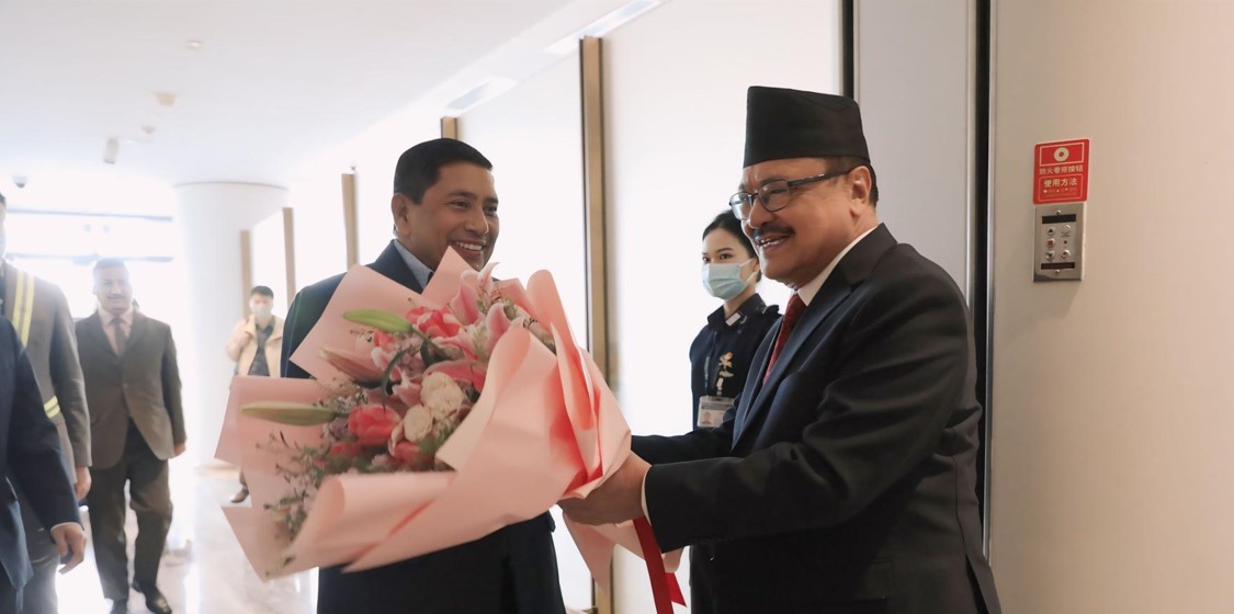 उपप्रधानमन्त्री श्रेष्ठ बेइजिङमा