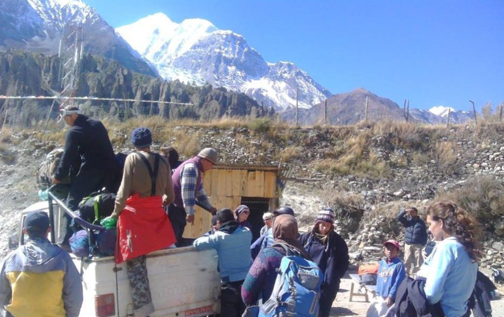 घर कुरुवा राखेर जाडो छल्न सहर झरे मनाङवासी