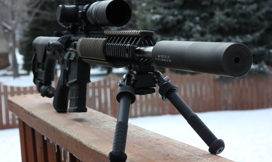 अस्पतालको क्याम्पसमा बन्दुकधारीले गोली चलाउँदा ४ जनाको मृत्यु