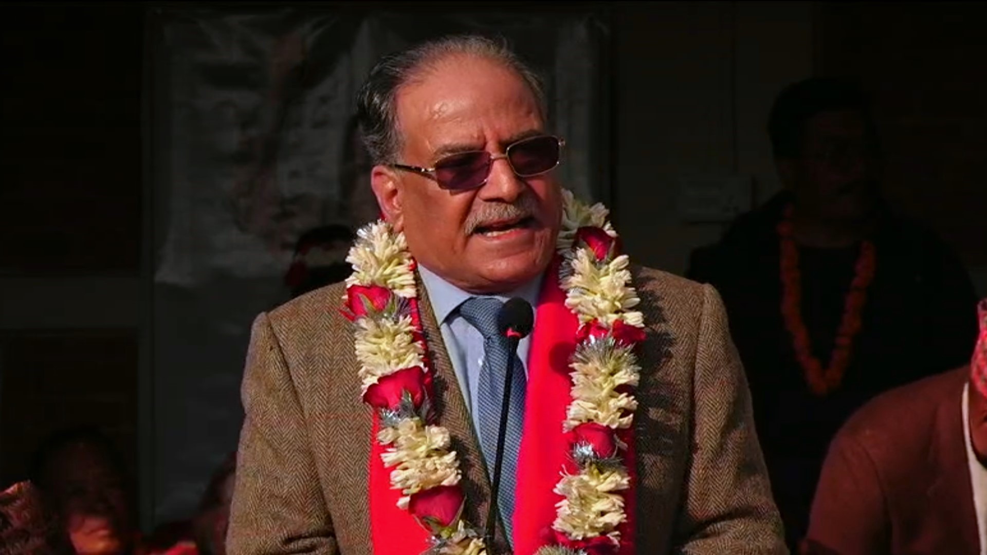 नयाँ ऐन ल्याएर भएपनि भूमिहीनलाई लालपूर्जा: प्रधानमन्त्री प्रचण्ड