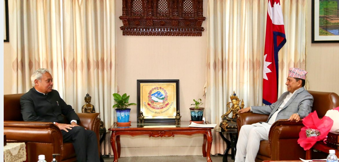 परराष्ट्रमन्त्री श्रेष्ठसँग भारतीय राजदूतको भेट