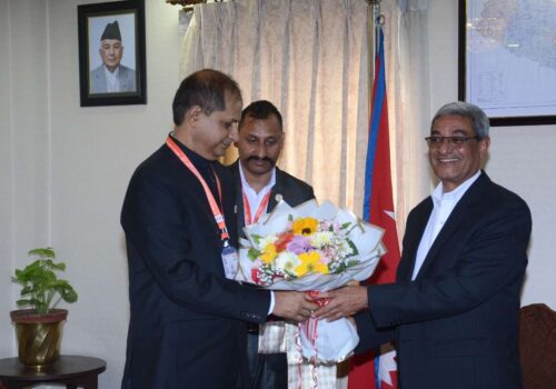 गृहमन्त्री लेखकसँग एसएसबी महानिर्देशकको भेटवार्ता